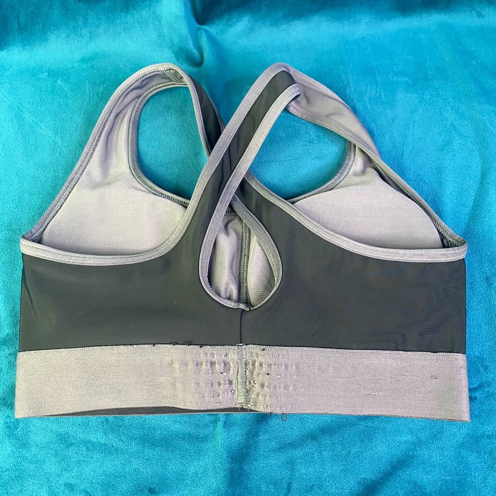 Under Armour Gray Crossback Mid Sports Bra - Picture 2 of 5